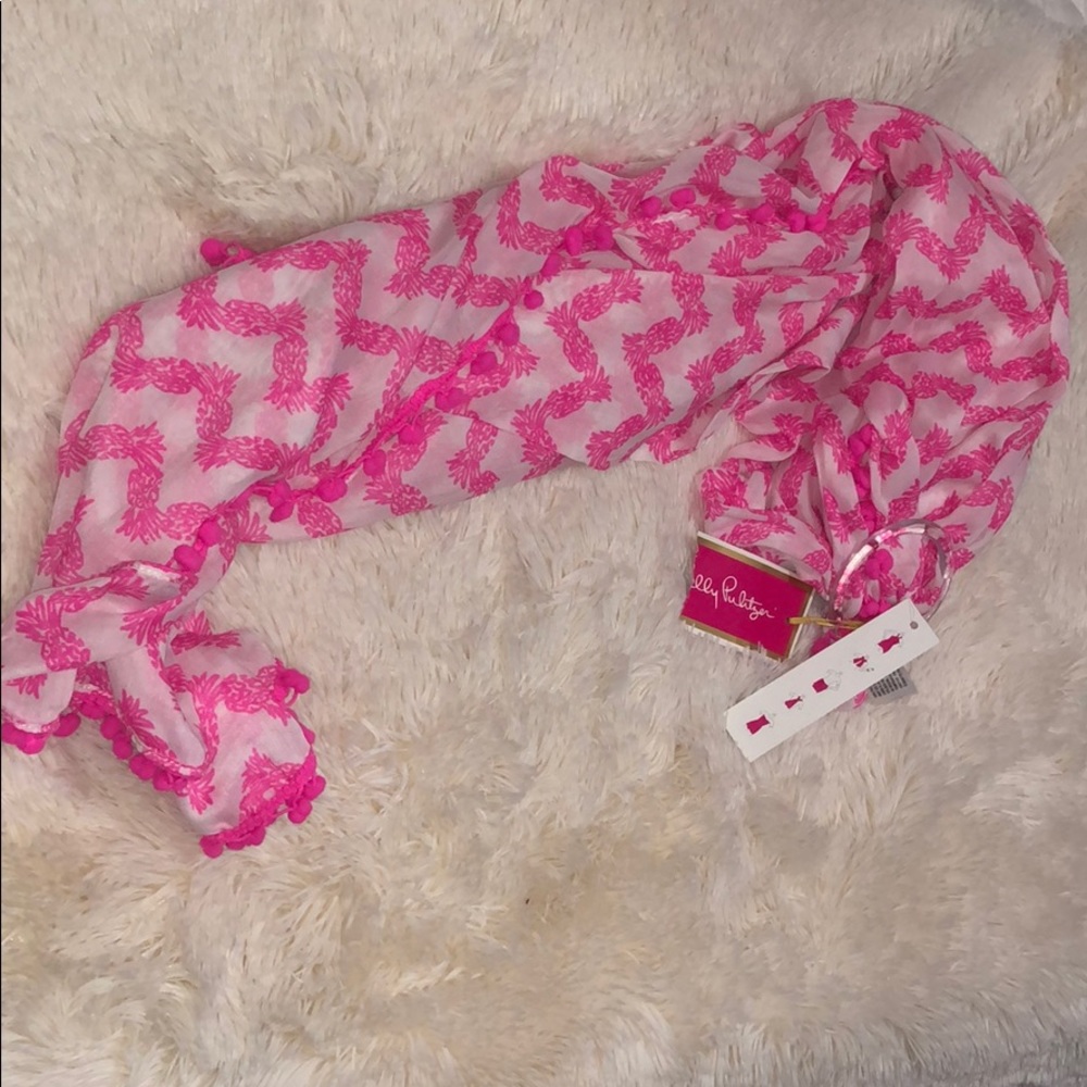 BREAND NEW SCARF